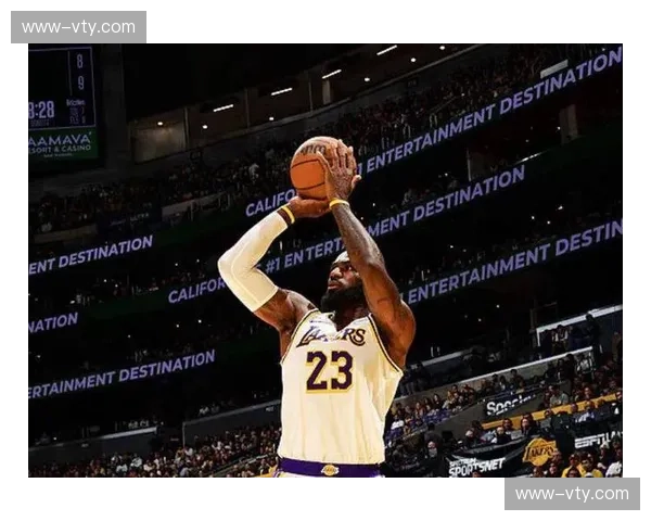 詹姆斯经验价值充分体现 湖人关键时刻决策核心 詹姆斯经验价值充分体现 湖人关键时刻决策核心