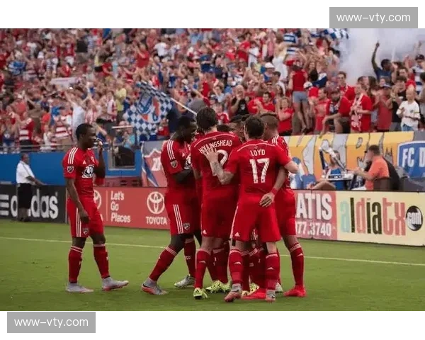 圣迭戈FC主打攻势足球，侧重中路传切配合与边路穿插